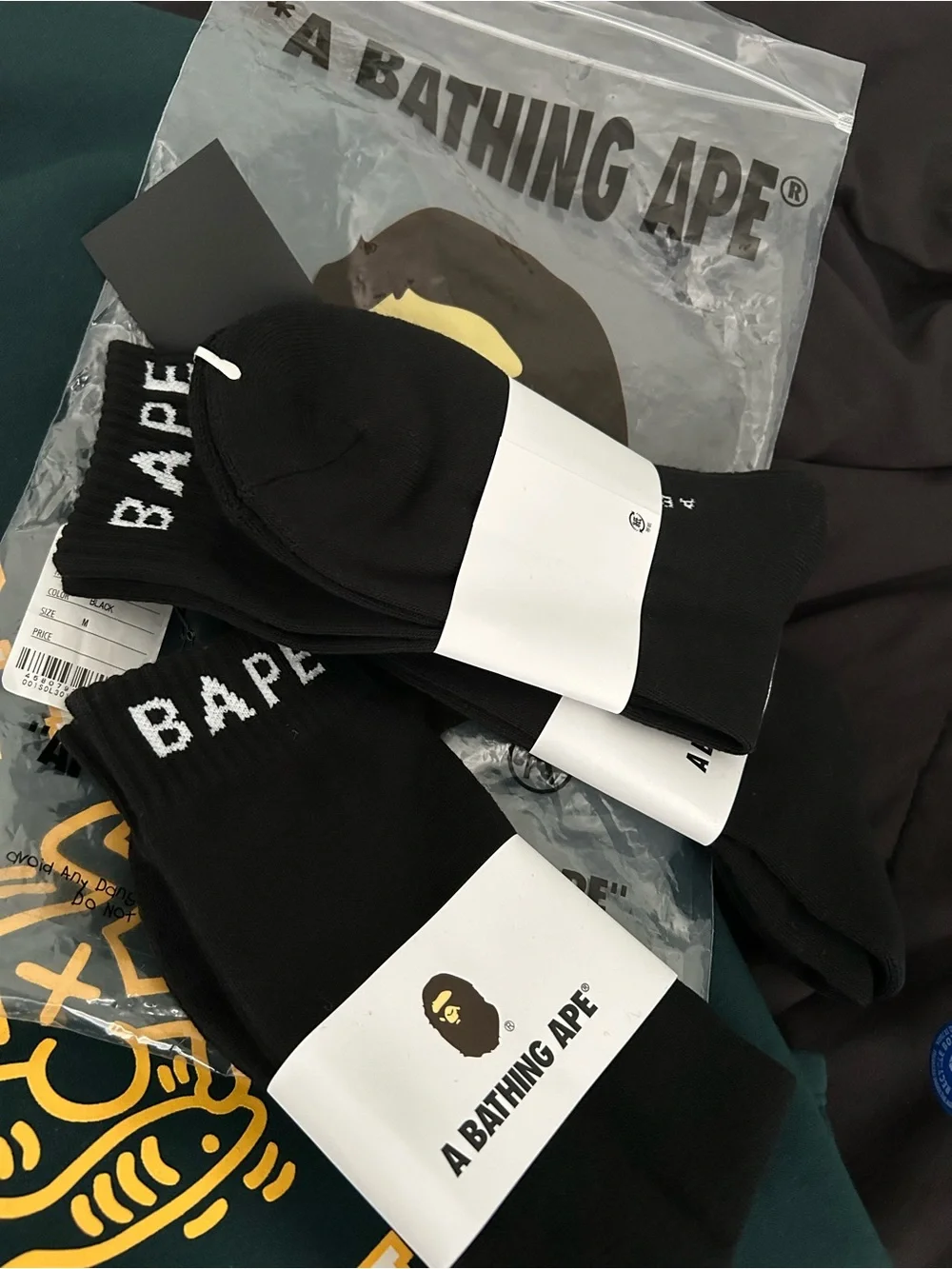 BAPE Black Socks with White Logo (3 pack)(Medium)